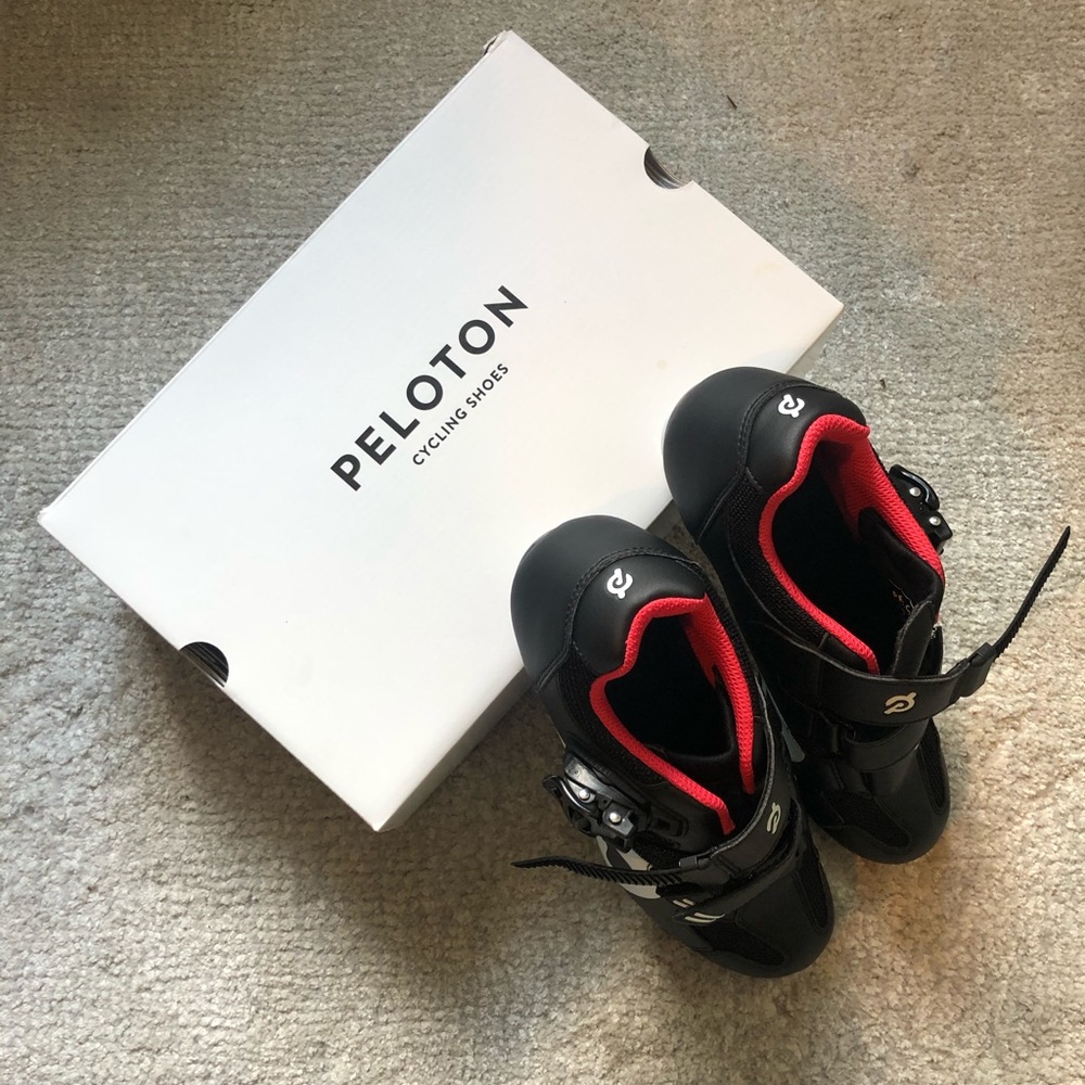 Peloton cycling shoes size 39 new in box